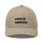 Love is amicizia trucker hat embroidered